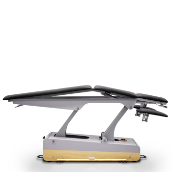 Fünfteilige Therapieliege Swop 5 mit 2 Motoren und unsichtbaren Rädern im Design integriert.