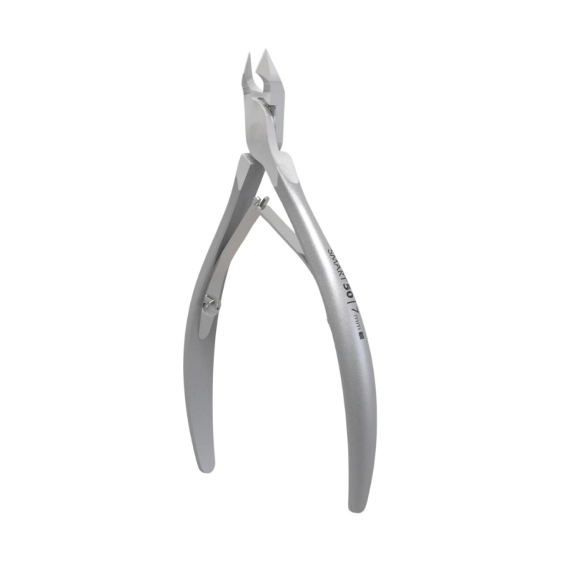 Bei der STALEKS Hautzange Smart 50, 4 mm sorgt die verengte Form des Kopfes für bessere Sicht und maximale Kontrolle während der Arbeit.