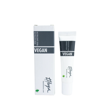 Fixiert & neutralisiert Brow Lifting sicher. Cremige Textur, vegan & ergiebig. Thuya Step 2 jetzt bei BEAUTEK.